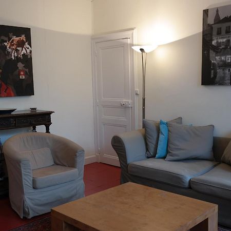 Penthouse Apartment Overlooking Place Carnot Carcassonne Eksteriør bilde