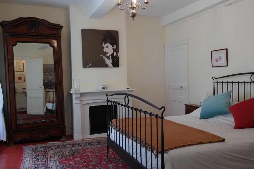 Penthouse Apartment Overlooking Place Carnot Carcassonne Eksteriør bilde