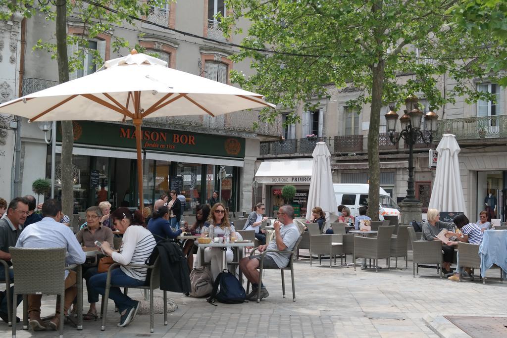 Penthouse Apartment Overlooking Place Carnot Carcassonne Eksteriør bilde